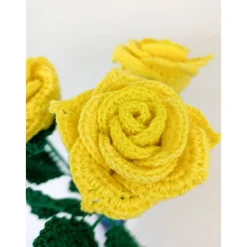 Gehäkelte Rose in Gelb | langlebige Blume aus Wolle | handgemachte Deko & Geschenkidee
