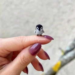 Gehäkelter Mini Pinguin (microcrochet)
