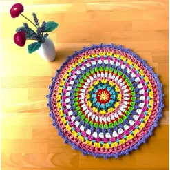 Gehäkeltes Deckchen 37 cm Mandala Boho Stuhlkissen