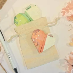 Geldgeschenk 18. Geburtstag – Personalisierte Geschenkbox mit Karte & Baumwollsäckchen