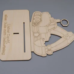 Geldgeschenk Bagger - aus Holz personalisiert