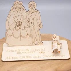 Geldgeschenk Brautpaar - aus Holz personalisiert