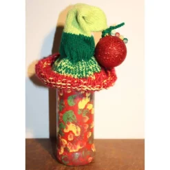Geldgeschenk Dekofigur LEBKUCHENWICHTEL Weihnachtswichtel witzige Upcyclingfigur aus Weinflasche, gestrickte Accessoires