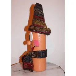 Geldgeschenk Dekofigur MAXI Weihnachtswichtel witzige Upcyclingfigur aus einer Glasflasche, handgestrickte Accessoires