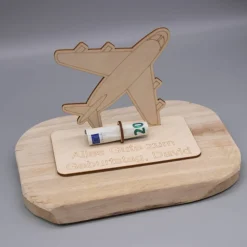 Geldgeschenk Flugzeug - aus Holz personalisiert