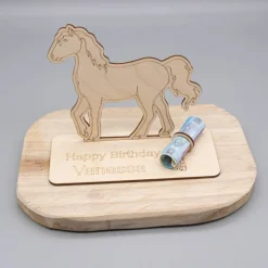 Geldgeschenk für Mädchen - Pferd - aus Holz personalisiert