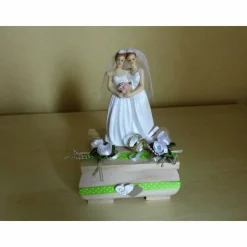 Geldgeschenk Frauenhochzeit – Kreative Geschenkidee für lesbische Hochzeit, liebevoll dekorierte Holzschachtel
