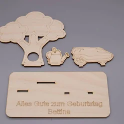 Geldgeschenk Garten mit Mähroboter - aus Holz personalisiert