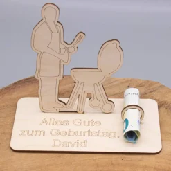 Geldgeschenk Grillen - aus Holz personalisiert