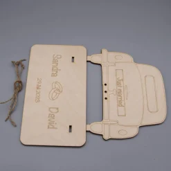 Geldgeschenk Hochzeitsauto - aus Holz personalisiert