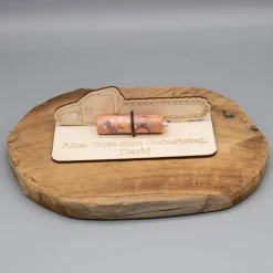 Geldgeschenk Kettensäge - aus Holz personalisiert