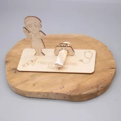 Geldgeschenk Krankenschwester - aus Holz personalisiert