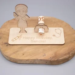 Geldgeschenk Krankenschwester - aus Holz personalisiert