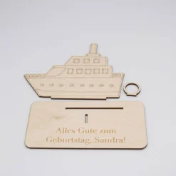 Geldgeschenk Kreuzfahrtschiff - aus Holz personalisiert