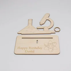 Geldgeschenk Labor - aus Holz personalisiert