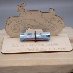 Geldgeschenk mit Moped - aus Holz personalisiert