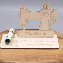 Geldgeschenk Nähmaschine - aus Holz personalisiert