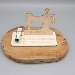 Geldgeschenk Nähmaschine - aus Holz personalisiert