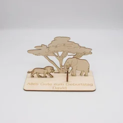 Geldgeschenk Savanne - aus Holz personalisiert
