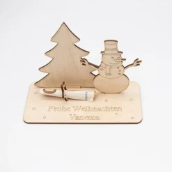 Geldgeschenk Schneemann mit Tannenbaum - aus Holz personalisiert