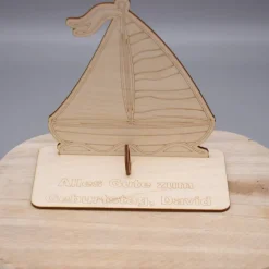 Geldgeschenk Segelboot - aus Holz personalisiert