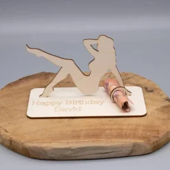 Geldgeschenk sexy Frau - aus Holz personalisiert