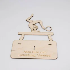 Geldgeschenk Turnen - aus Holz personalisiert
