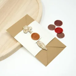 Geldgeschenk Umschlag mit Banderole, personalisierter Holzblume und Wachssiegel / Schwertlilie / Hochzeitsgeschenk