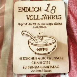 Geldgeschenk "Volljährig - Endlich 18" Glückwunschkarte aus Holz, Geschenkverpackung personalisiert
