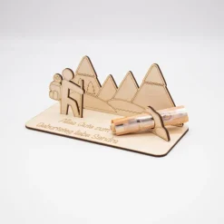 Geldgeschenk Wandern - aus Holz personalisiert
