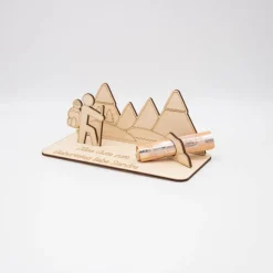 Geldgeschenk Wandern - aus Holz personalisiert