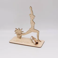 Geldgeschenk Yoga - aus Holz personalisiert