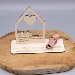 Geldgeschenk Zuhause - aus Holz personalisiert