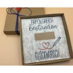 Geldgeschenk, zur bestandenen Prüfung   Schriftfarbe Blau