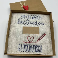 Geldgeschenk, zur bestandenen Prüfung   Schriftfarbe BLAU