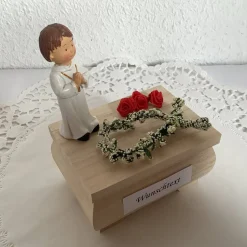 Geldgeschenk zur Kommunion oder Firmung für Junge mit Fisch auf Holz-Box als Geschenk mit Kreuz zum Geld verschenken