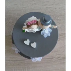 Geldgeschenkverpackung zweistöckige Torte mit Brautpaar und Verzierungen (rosa/grau)