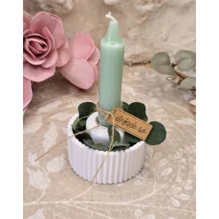 Geriffelte Raysin Schale mit Kerze, Eukalyptus & Anhänger – Handgemachtes Geschenk "einfach so"