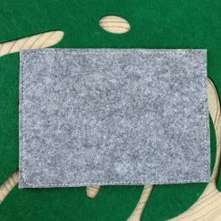 Geschenk für Erzieherin, Abschied im Kindergarten, personalisiert, Untersetzer aus Filz, bestickter Untersetzer