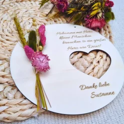 Geschenk Hebamme | Hebamme mit Herz | Dankeschön Hebamme mit Trockenblumenstrauß | personalisiertes Geschenk