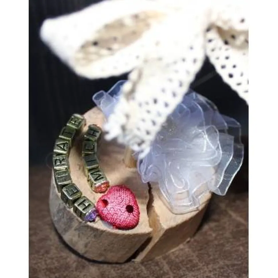 Geschenk Valentinstag HEIRATE MICH abstrakt gestalteter Herzaufsteller aus Holz m. Acrylfarbe im Shabby-Stil gestaltet