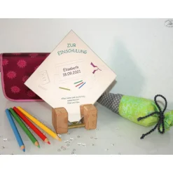 Geschenk zur Einschulung, personalisiertes Einschulungsgeschenk, Schulkind, Schulstart, Spiegel mit Holz-Standfuß