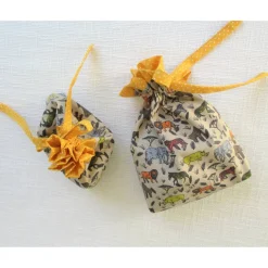 Geschenkbeutel für Kinder mit Zootieren nachhaltig und vielseitig verwendbar Doppelpack