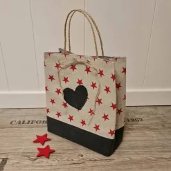 Geschenkbeutel mit Ösen und Henkel