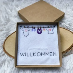 Geschenkbox "Baby lila"