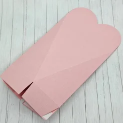 Geschenkbox Herz rosa mit Wichtelanhänger – Perfekt für Verliebte