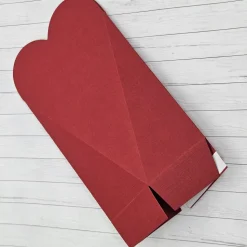 Geschenkbox Herz rot mit Wichtelanhänger – Romantische Geschenkidee für Verliebte