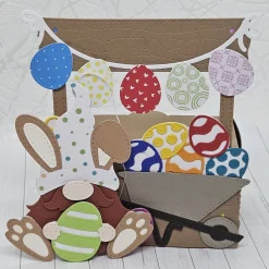 Geschenkbox Oster-Wichtel | Handgefertigt | Schubkarre & bunte Eier | Box für Geld & Gutscheine | Abnehmbarer Anhänger