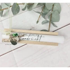 Geschenkkerzen - Stabkerze mit Spruch -Fühl Dich gedrückt- Dekoriert mit Holz - Freundinnengeschenk