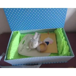 Geschenkset - Babydecke mit Spielzeug und Karte